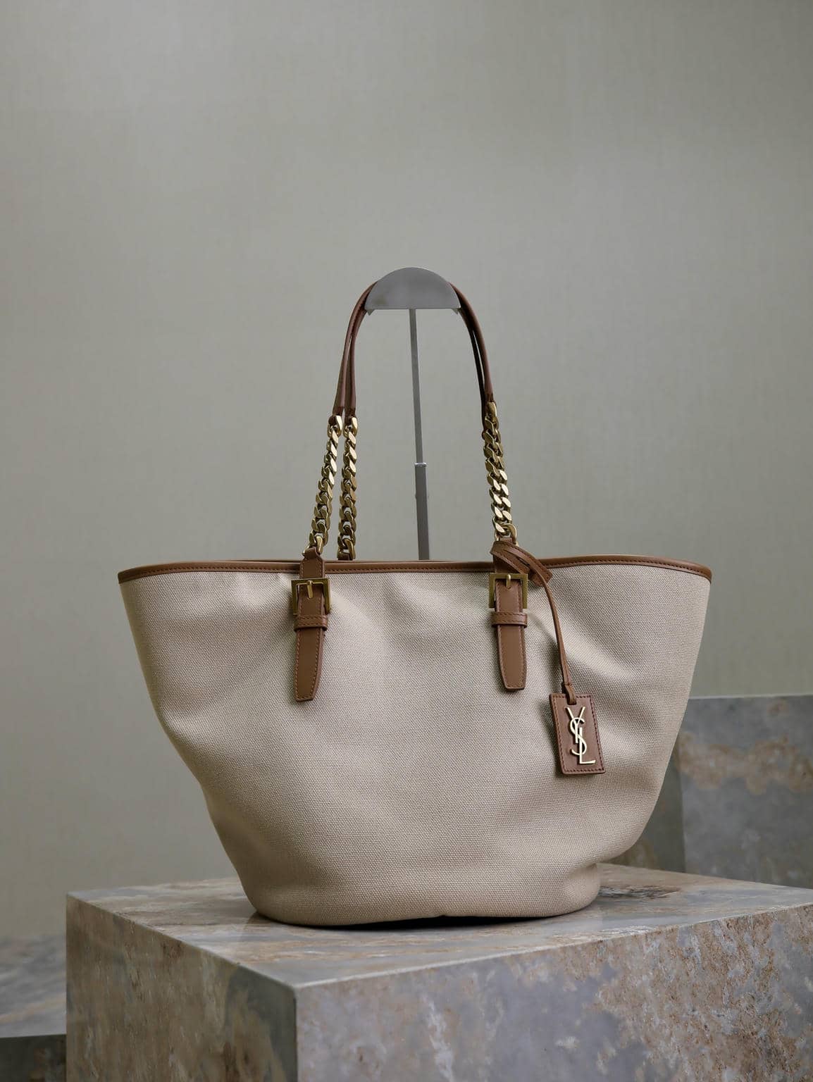 1 Bucket Bag-28